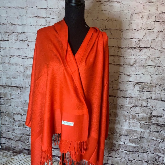 Pashmina - Picture 2 of 11